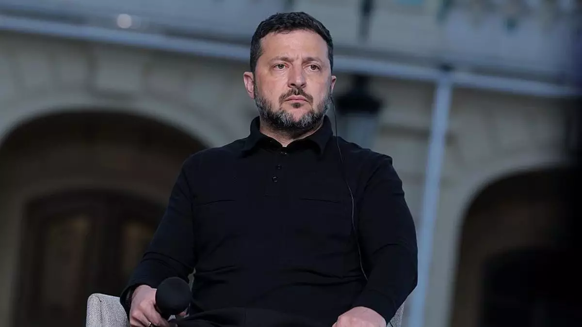Зеленский АҚШ, Украина және Ресей басшыларының кездесуін ұсынды
