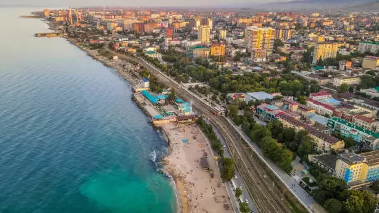 Қазақстан мен Әзербайжан: Каспий арқылы өтетін жаңа бағыттар екі елге не береді?