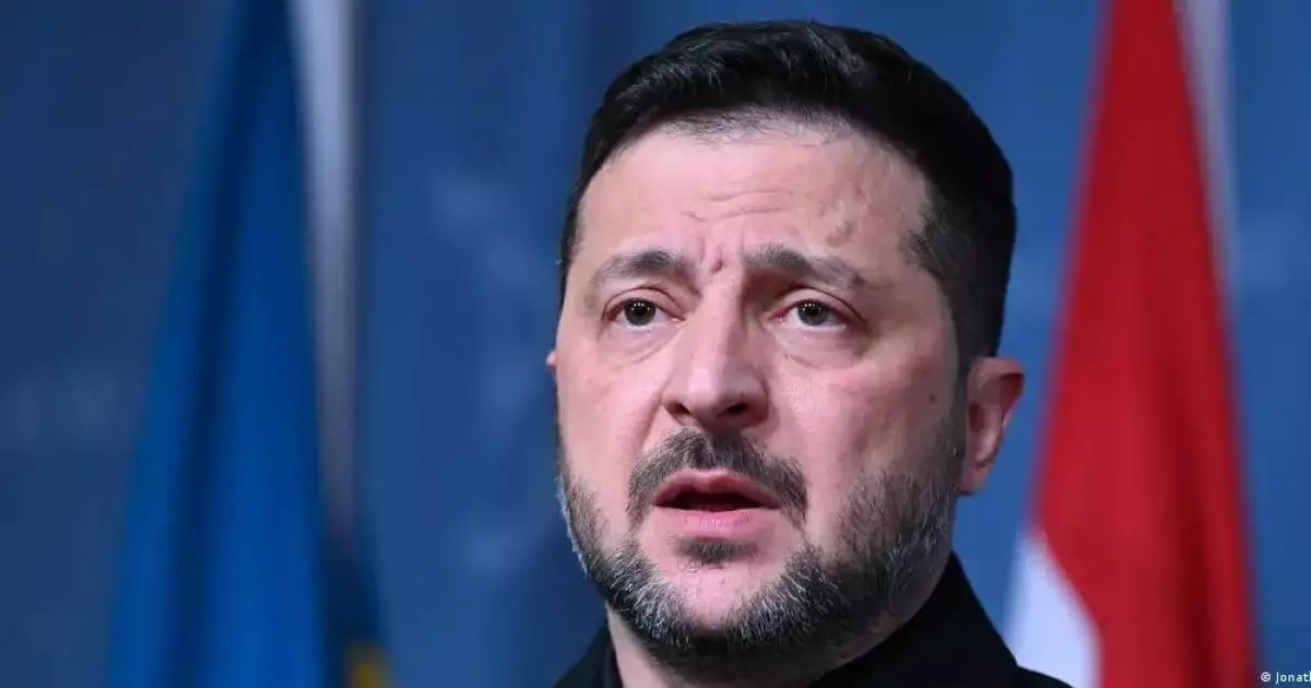  Зеленский заявил о готовности Украины `как можно скорее` начать переговоры с США и Россией 