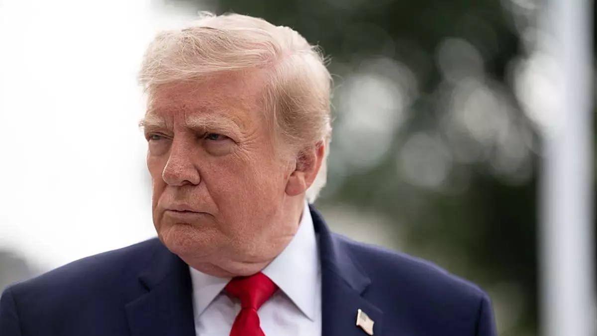 Трамп Украинадағы келіссөздерге байланысты Ресейге санкция салмайды