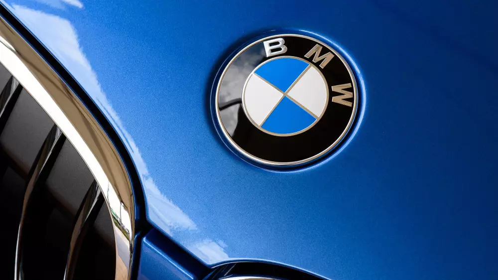 BMW сокращает тысячи сотрудников и предлагает крупную компенсацию