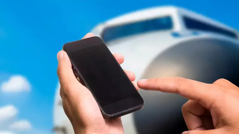 Туристку не пустили на Бали из-за «кружочка» в Telegram (Видео)
