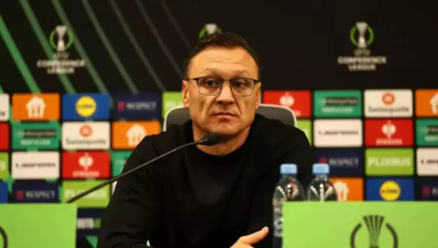 "Футболды түсінбейді, ақымақ адамдар". Уразбахтин "Қайрат" ойынына наразылар жайлы