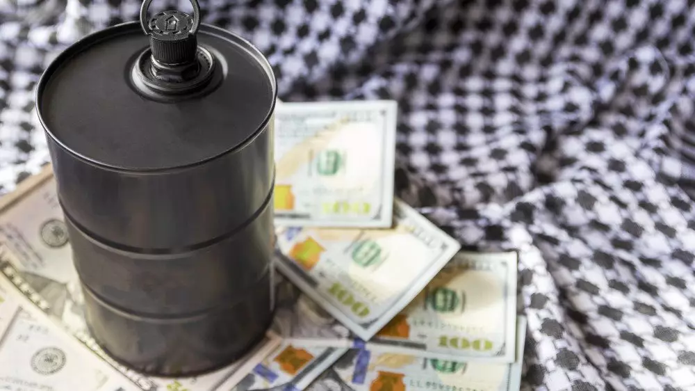 Brent мұнайы мамырдан бергі ең жоғары деңгейге көтерілді