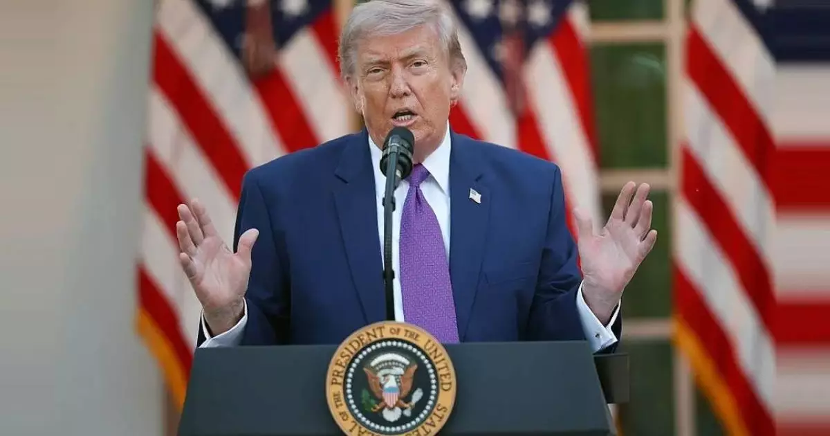  Трамп заявил, что может пойти на третий президентский срок в США 