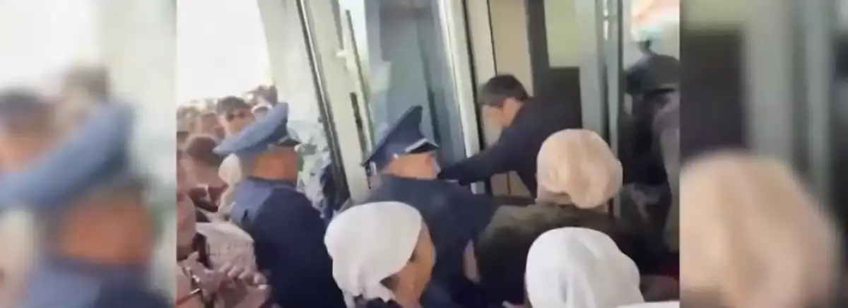 Маңғыстауда вокзал ашылуында жұрт жаппай кептелді
