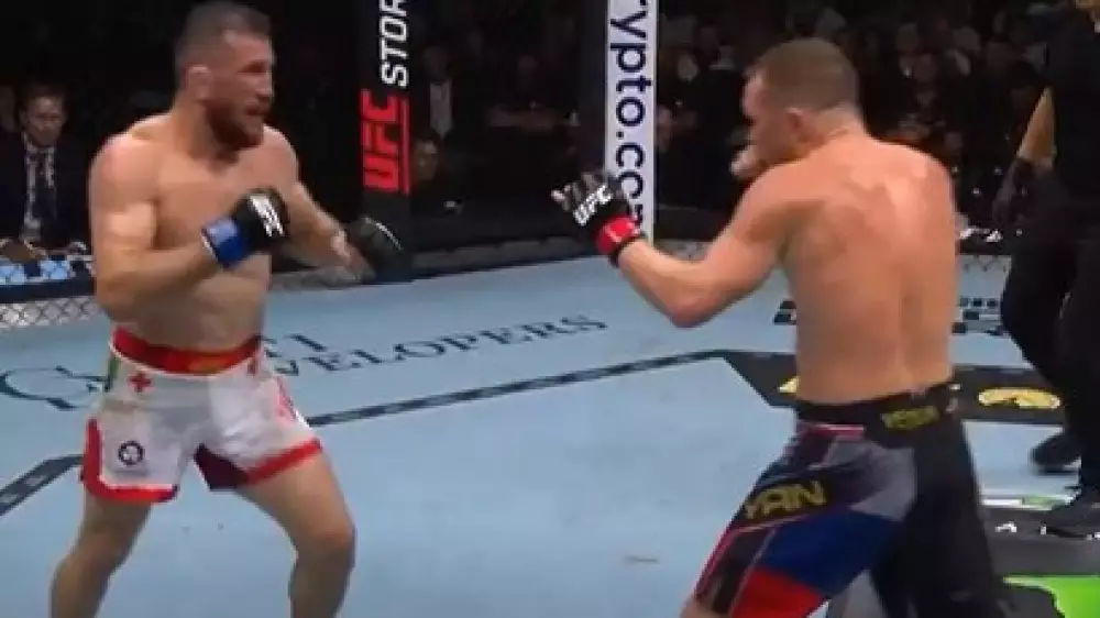 Петр Ян победил Мераба Двалишвили на UFC в Абу-Даби