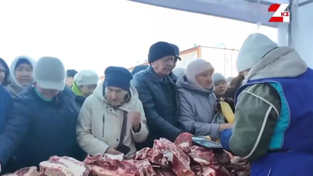 В Казахстане второй месяц подряд снижаются цены на продукты
