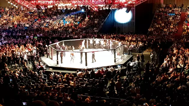 Четыре боя - 371 секунда: боец UFC сокрушил 15-го номера рейтинга