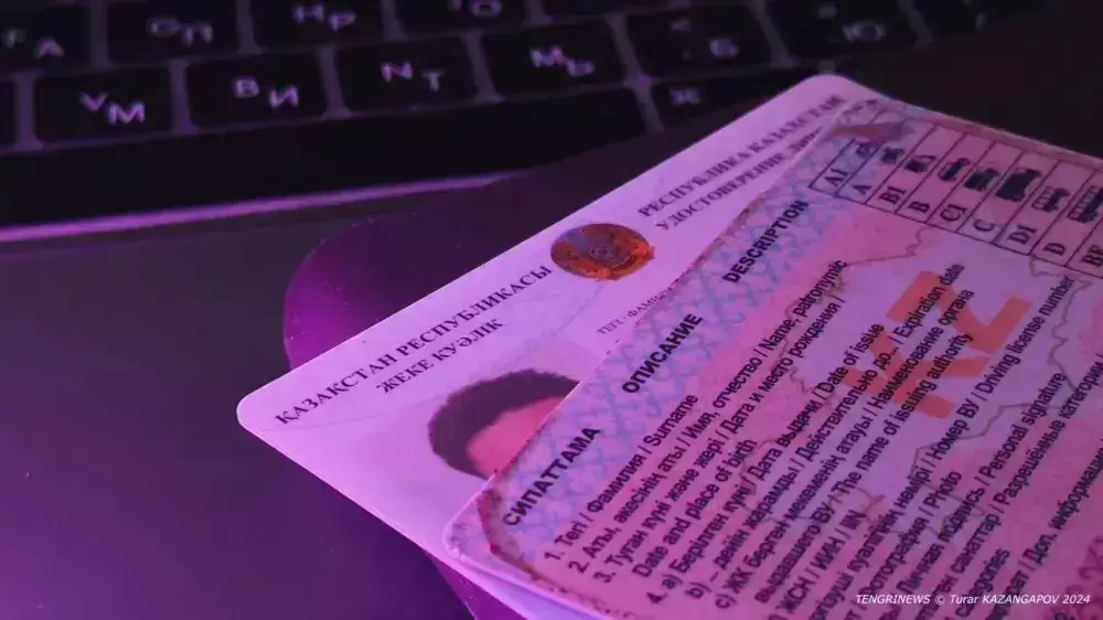 Нужно ли переучиваться на водительские права иностранцам в Казахстане, объяснили в госкорпорации