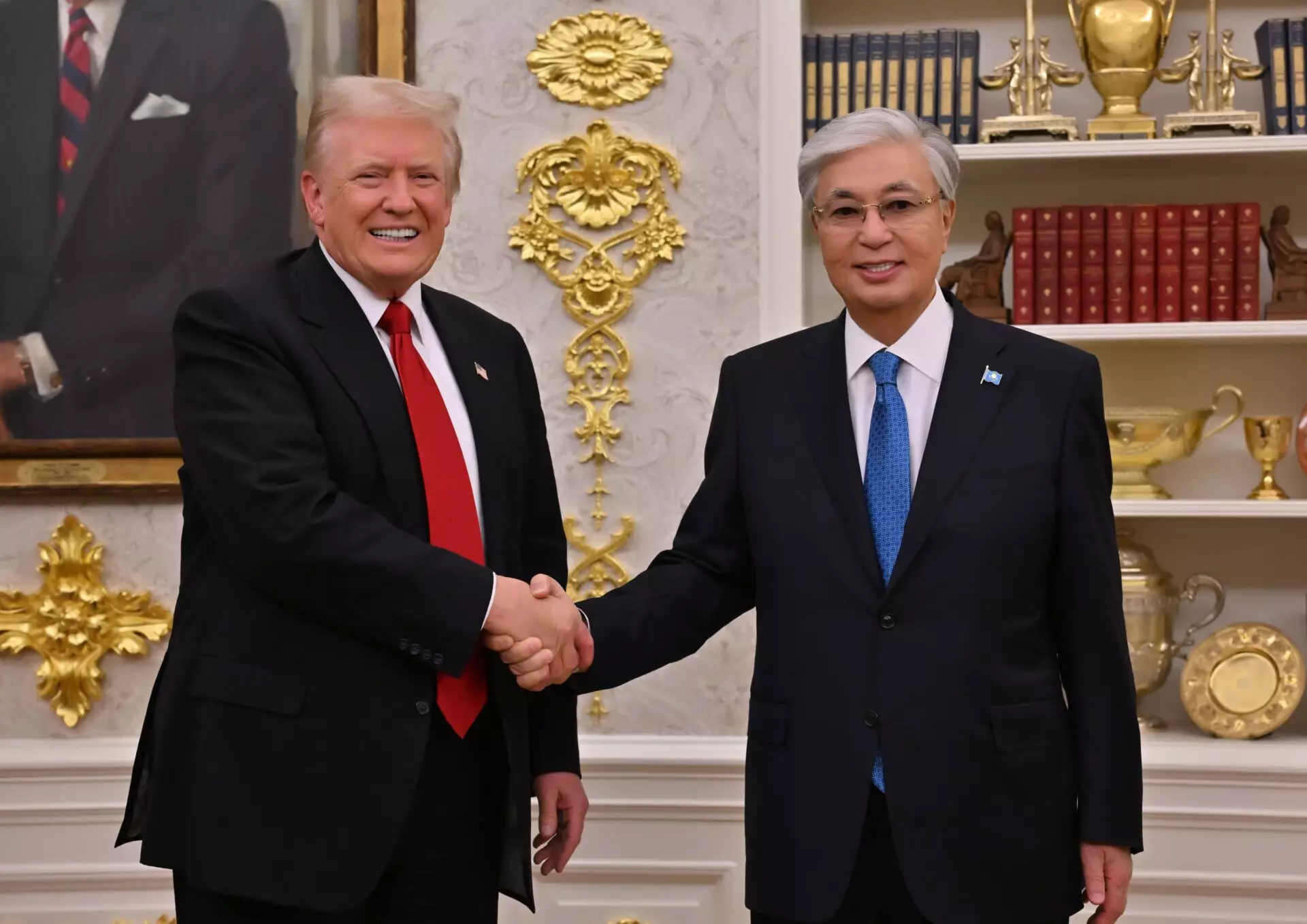 Дональд Трамп поздравил  Касым-Жомарта Токаева с Днем Республики
