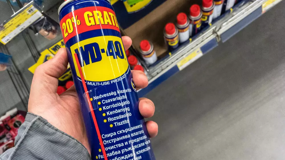 WD-40: что это на самом деле и как не навредить машине