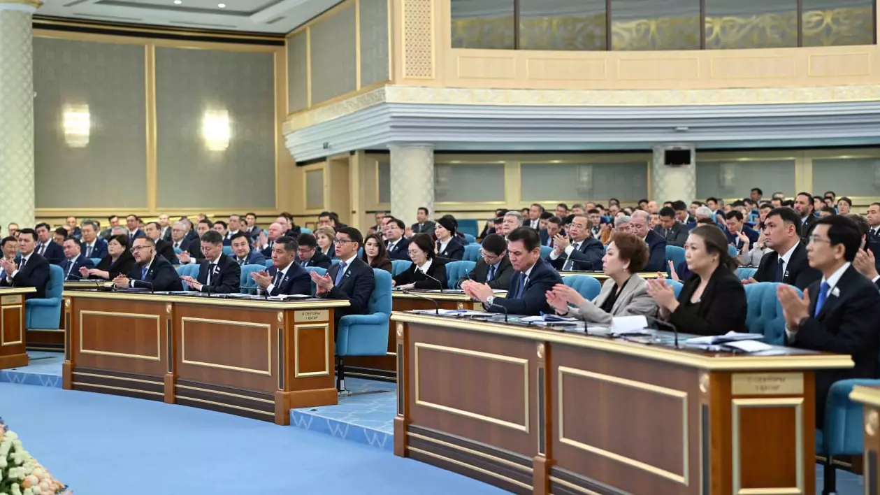 Қазақстанда ең төменгі жалақы 2027 жылдан бастап  110 мың теңгеге дейін көтеріледі