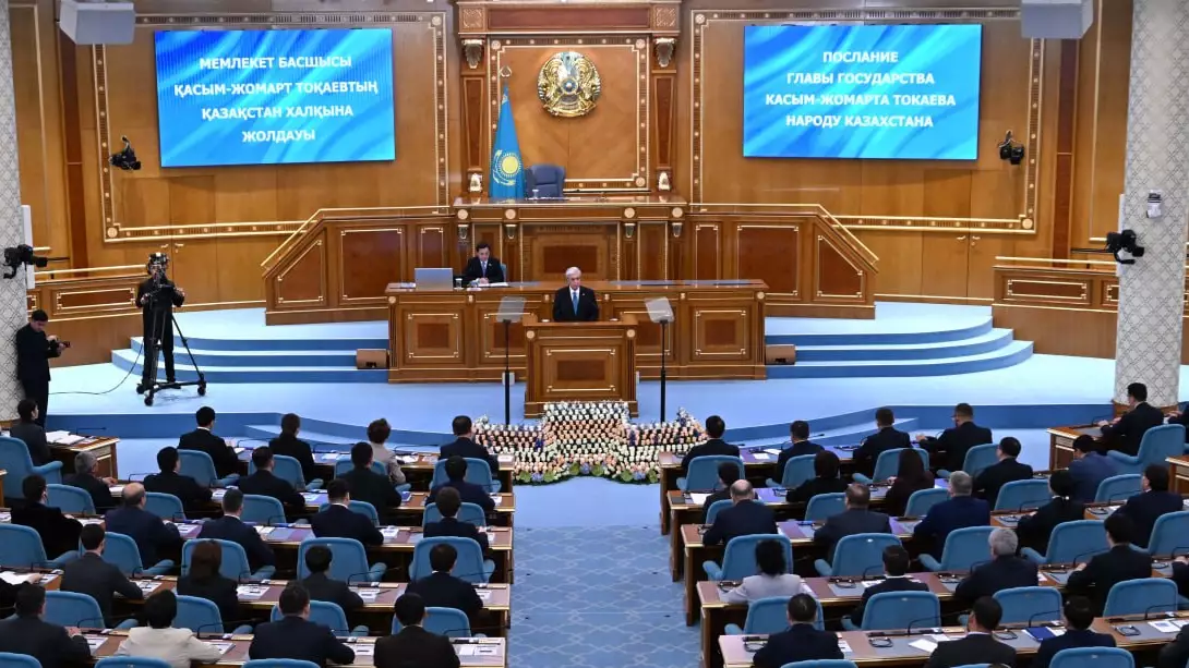 Тоқаев ауыл шаруашылығы өнімдерін өңдеу мен отандық өндірісті дамытуды тапсырды
