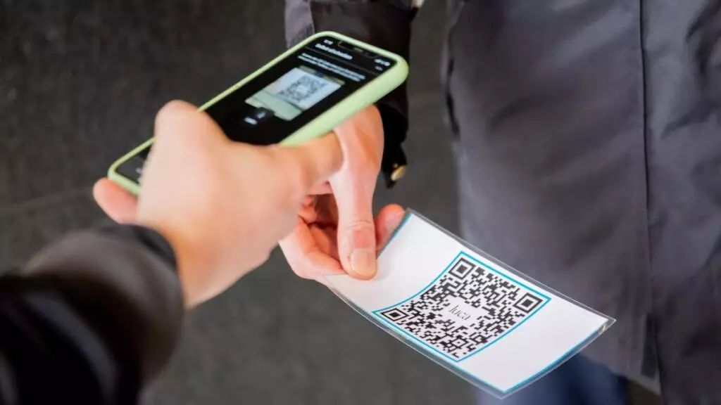 Қазақстандықтар бес елде QR-кодпен төлем жасай алады