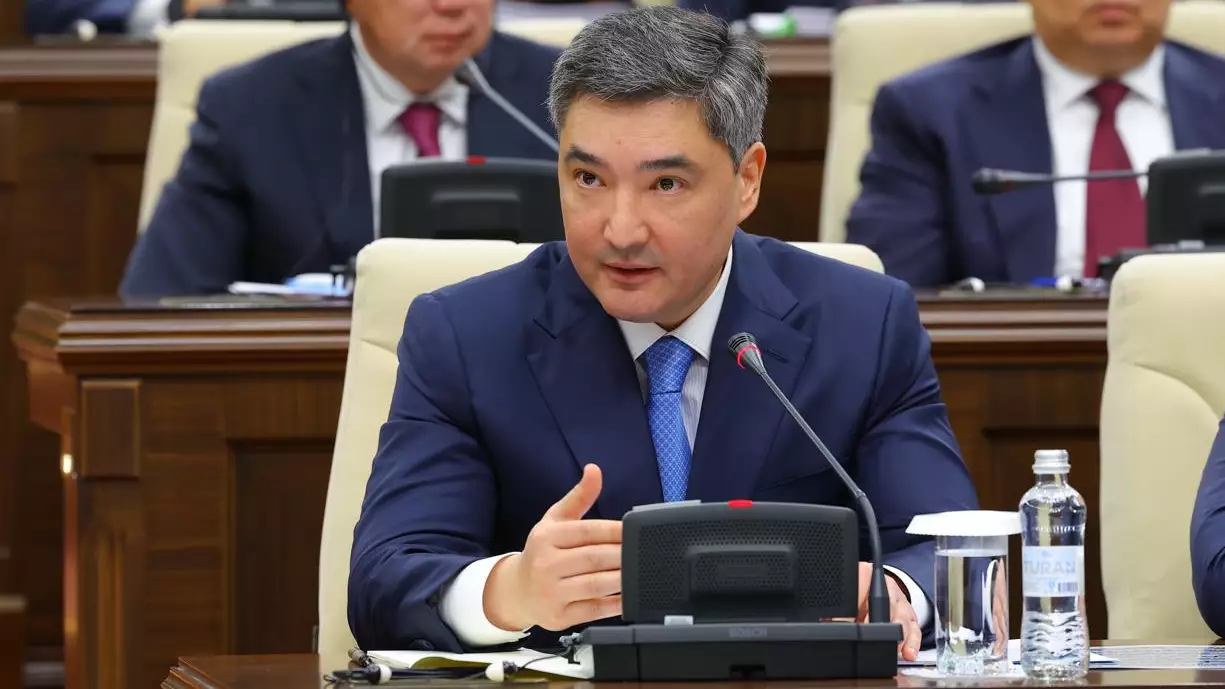 Каспийдегі трагедия: Олжас Бектенов Қорғаныс министрлігінде кемшіліктер анықталғанын айтты