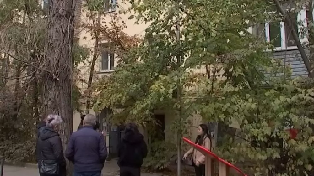 Женщина устроила коммунальный ад в собственной квартире в центре Алматы