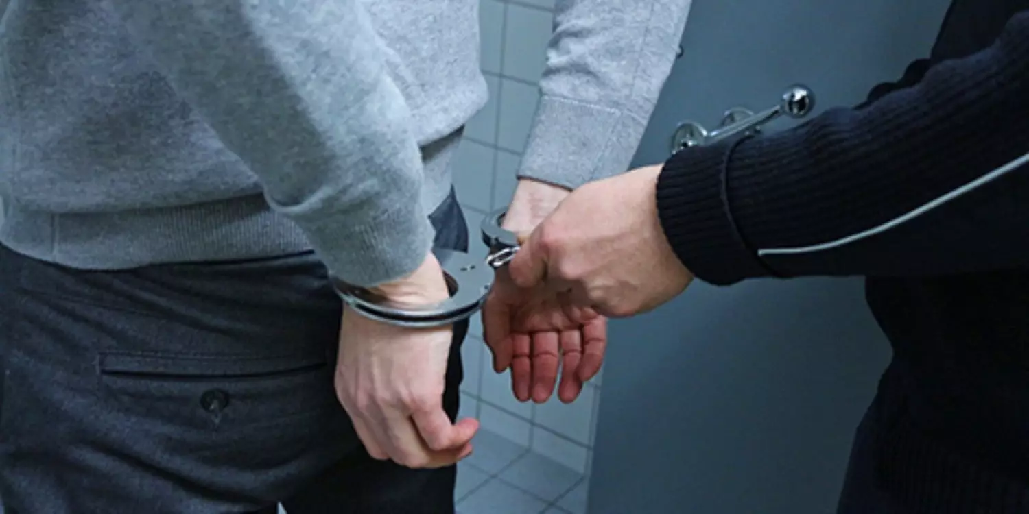 Шымкентте 4 млрд теңгеден астам алаяқтық жасады деген күдікпен ер адам ұсталды