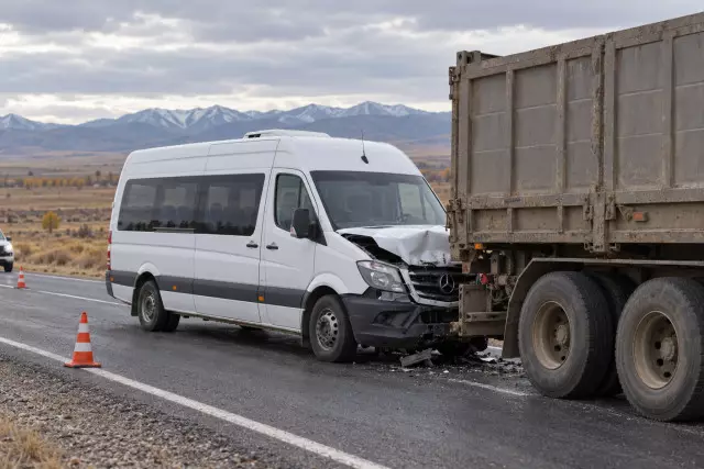 Жантүршігерлік жол апаты болды: 22 адам қаза тапты